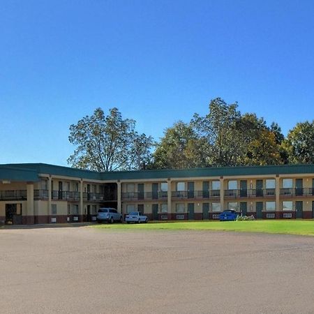 Rodeway Inn Indianola Екстериор снимка